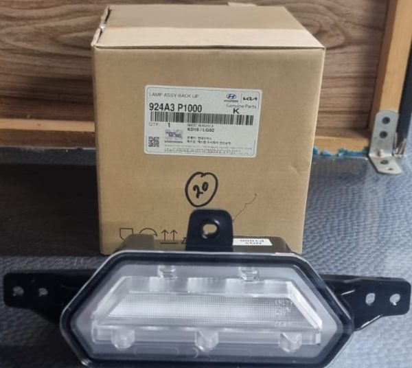 LAMP ASSY-BACK UP CENTER, 924A3P1000